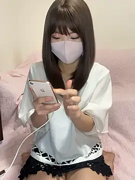 Snapshot of ichigonoiichan chatting on April 26, 11:57 pm ichigonoiichan online show from April 26, 11:57 pm