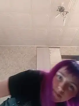 RuthJohnes online show from March 22, 2:09 pm