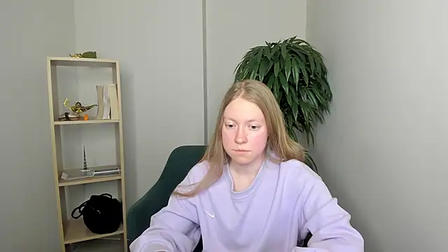 Snapshot of LashandaDevoto chatting on March 15, 9:04 am LashandaDevoto online show from March 15, 9:04 am