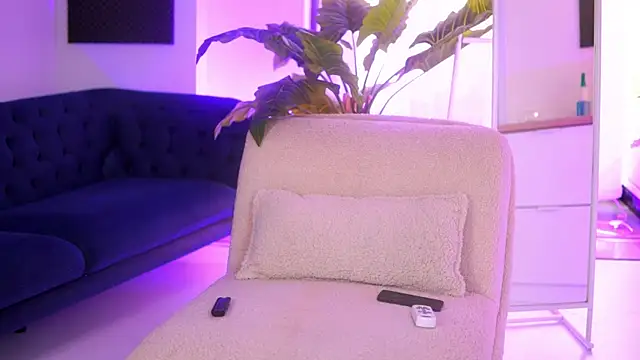 Snapshot of Daisy_Bella chatting on March 20, 11:26 am Daisy Bella online show from March 20, 11:26 am