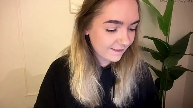 RoxyWet online show from June 2, 12:29 pm