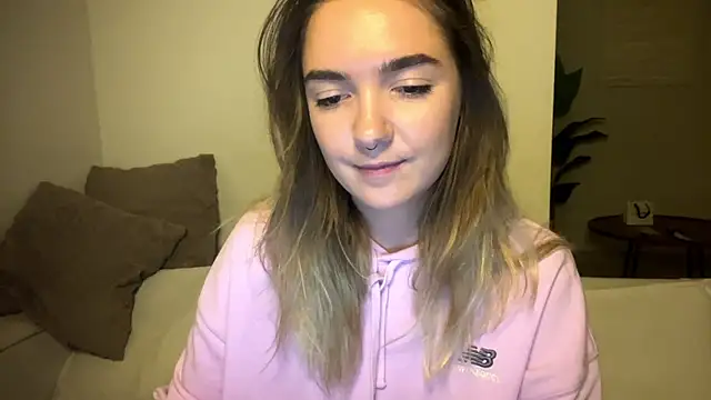 RoxyWet online show from June 8, 11:21 am