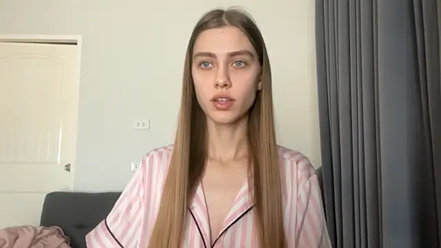 SonyaScarlett online show from March 18, 6:49 am