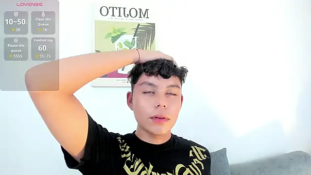 Snapshot of chico_medusa chatting on June 8, 8:20 pm chico medusa online show from June 8, 8:20 pm
