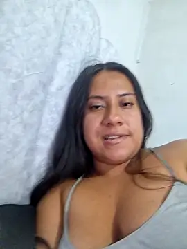 Snapshot of Scarlett_zoee chatting on April 9, 3:17 am Scarlett zoee online show from April 9, 3:17 am