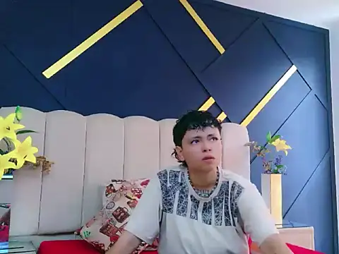 NikiEvanz online show from April 24, 8:11 pm