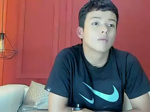 ThiagoGonzalez  online show from March 17, 12:30 pm