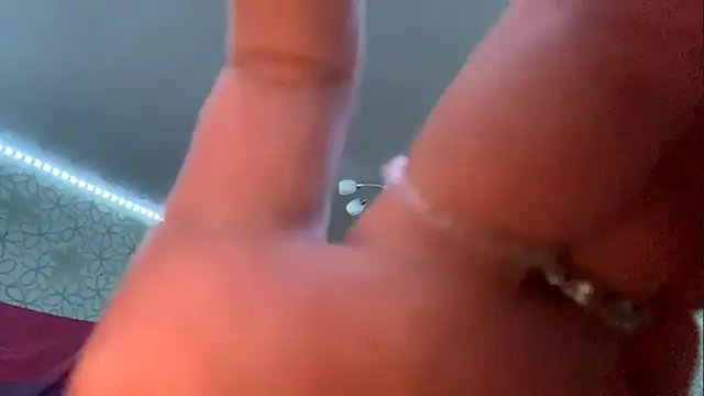 Alyssa Thornwod online show from March 18, 11:24 am