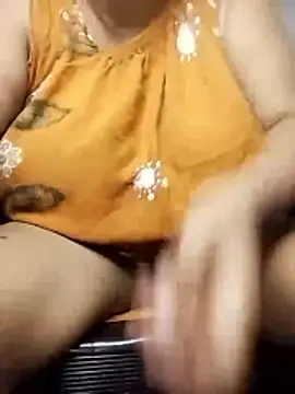 Snapshot of anjupere chatting on May 18, 10:26 pm anjupere online show from May 18, 10:26 pm
