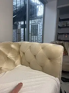 Snapshot of Amelie_Fabulous_ chatting on June 28, 7:53 pm Amelie Fabulous online show from June 28, 7:53 pm
