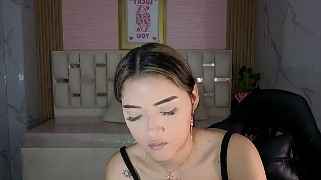 veronicaa s online show from May 28, 8:06 pm