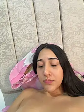 isabellaHill2 online show from June 27, 6:46 pm