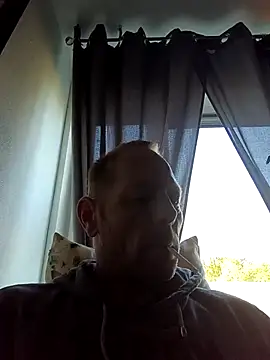 Snapshot of jongen_ehv chatting on April 29, 5:44 am jongen ehv online show from April 29, 5:44 am