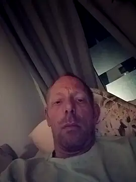 Snapshot of jongen_ehv chatting on May 3, 9:32 pm jongen ehv online show from May 3, 9:32 pm