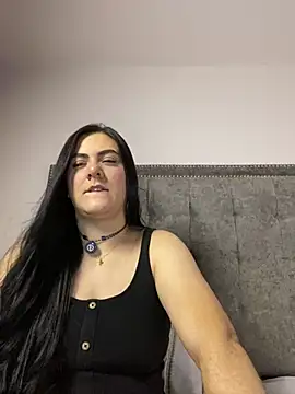 Snapshot of kristalinasc chatting on July 16, 3:23 am kristalinasc online show from July 16, 3:23 am