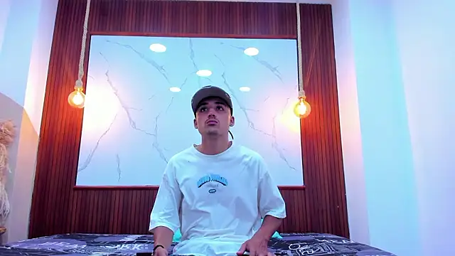 Hadrian Torres online show from March 16, 12:53 pm