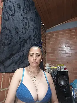 Snapshot of Alexandrina chatting on May 16, 12:40 am Alexandrina online show from May 16, 12:40 am