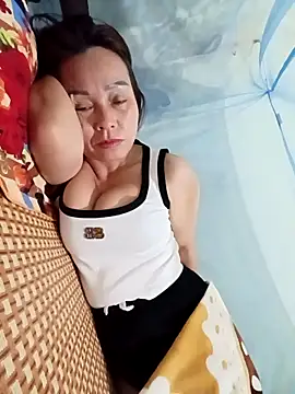 Lyly22x online show from May 3, 10:16 pm