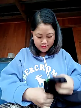 halenka 00 online show from March 15, 1:33 am