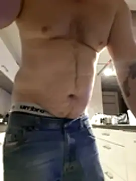 Snapshot of AgaiJa42 chatting on April 8, 11:59 pm AgaiJa42 online show from April 8, 11:59 pm