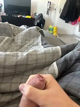 makemecumFREE9 online show from March 14, 10:32 am