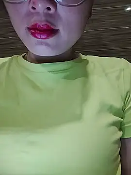 Snapshot of candy_flo chatting on May 14, 8:21 am candy flo online show from May 14, 8:21 am