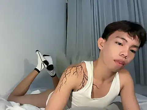 hottasianboy online show from May 18, 8:20 am