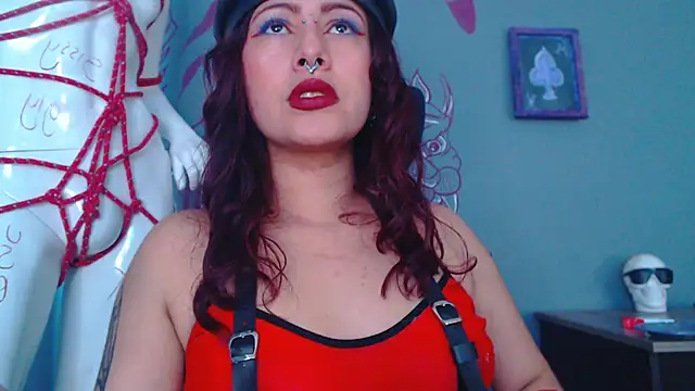 Snapshot of Regina_Iris chatting on May 13, 1:19 pm Regina Iris online show from May 13, 1:19 pm