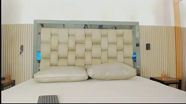 alika brown  online show from March 17, 3:33 am