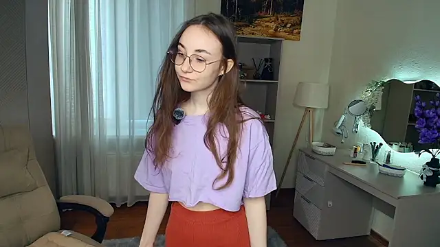 Snapshot of DiaKriegel chatting on March 17, 10:07 am DiaKriegel online show from March 17, 10:07 am