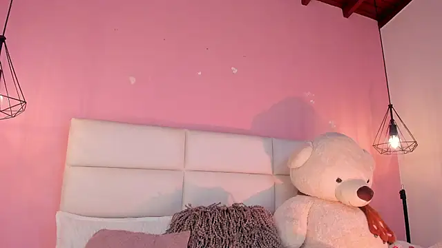 KarolyneLune online show from May 27, 1:57 am