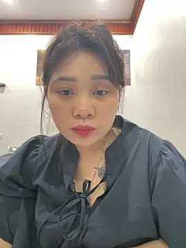 Chin-xinh online show from March 18, 8:06 am