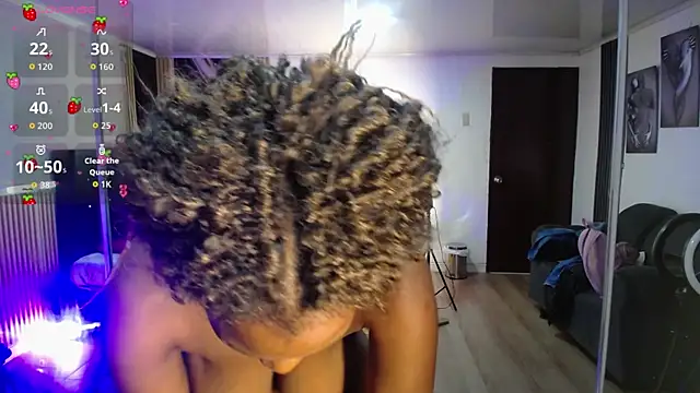Snapshot of Ebony_rizon chatting on June 16, 1:36 pm Ebony rizon online show from June 16, 1:36 pm