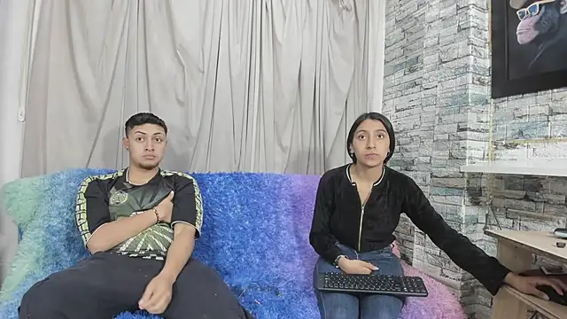 NoahAndBunny online show from May 11, 12:55 pm