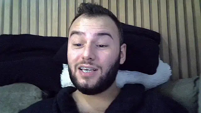 Snapshot of piazaocwb23 chatting on June 15, 7:27 pm piazaocwb23 online show from June 15, 7:27 pm