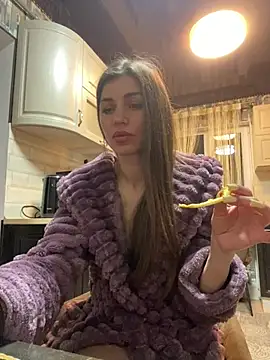 GlamXX online show from March 17, 9:40 pm