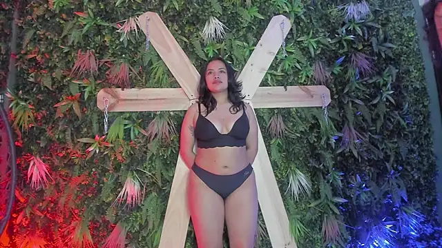 Miss atenea slave Emily online show from March 17, 9:07 pm