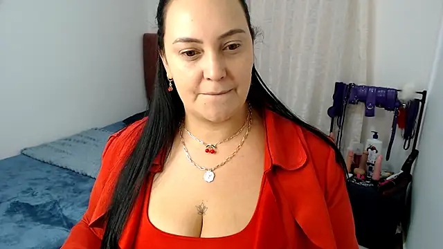 Snapshot of Veroniicabbw_ chatting on May 11, 1:50 pm Veroniicabbw online show from May 11, 1:50 pm