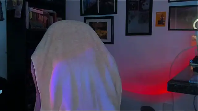 Lucia Ilich9 online show from March 17, 3:55 am