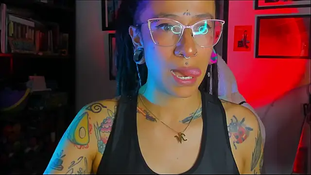 Lucia Ilich9 online show from April 7, 2:34 am