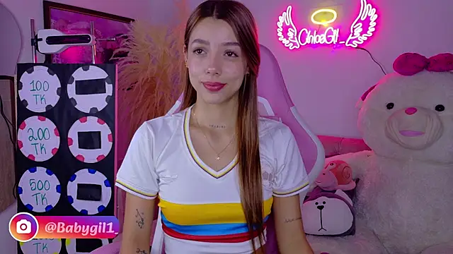 Snapshot of ChloeGil chatting on June 1, 10:50 am ChloeGil online show from June 1, 10:50 am