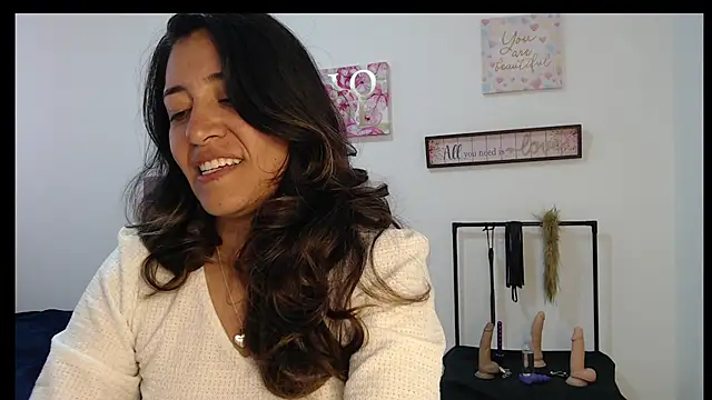 violeta scott online show from May 5, 12:57 pm