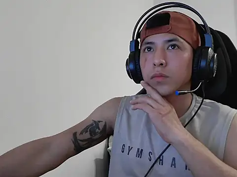 nicolorin online show from March 17, 12:04 am