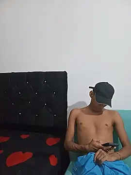 Snapshot of Boys_xxx_ chatting on July 1, 11:59 pm Boys xxx online show from July 1, 11:59 pm