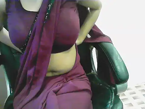 Snapshot of ragini_bby chatting on July 20, 3:43 am ragini bby online show from July 20, 3:43 am