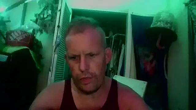 Snapshot of strokingjoe14585 chatting on July 8, 4:50 am strokingjoe14585 online show from July 8, 4:50 am