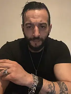 Snapshot of Lionkech chatting on March 20, 6:46 pm Lionkech online show from March 20, 6:46 pm
