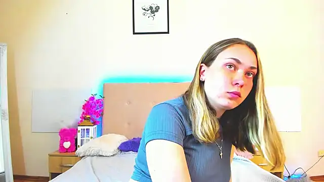 MelanieCuty online show from May 31, 5:37 am