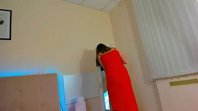 MelanieCuty online show from June 26, 5:34 am