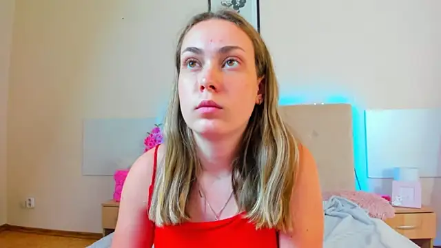 MelanieCuty online show from June 26, 5:39 pm